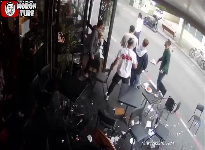 Video :Bystanders in Tel Aviv are stabbed by Palestinians (Warning - disturbing)